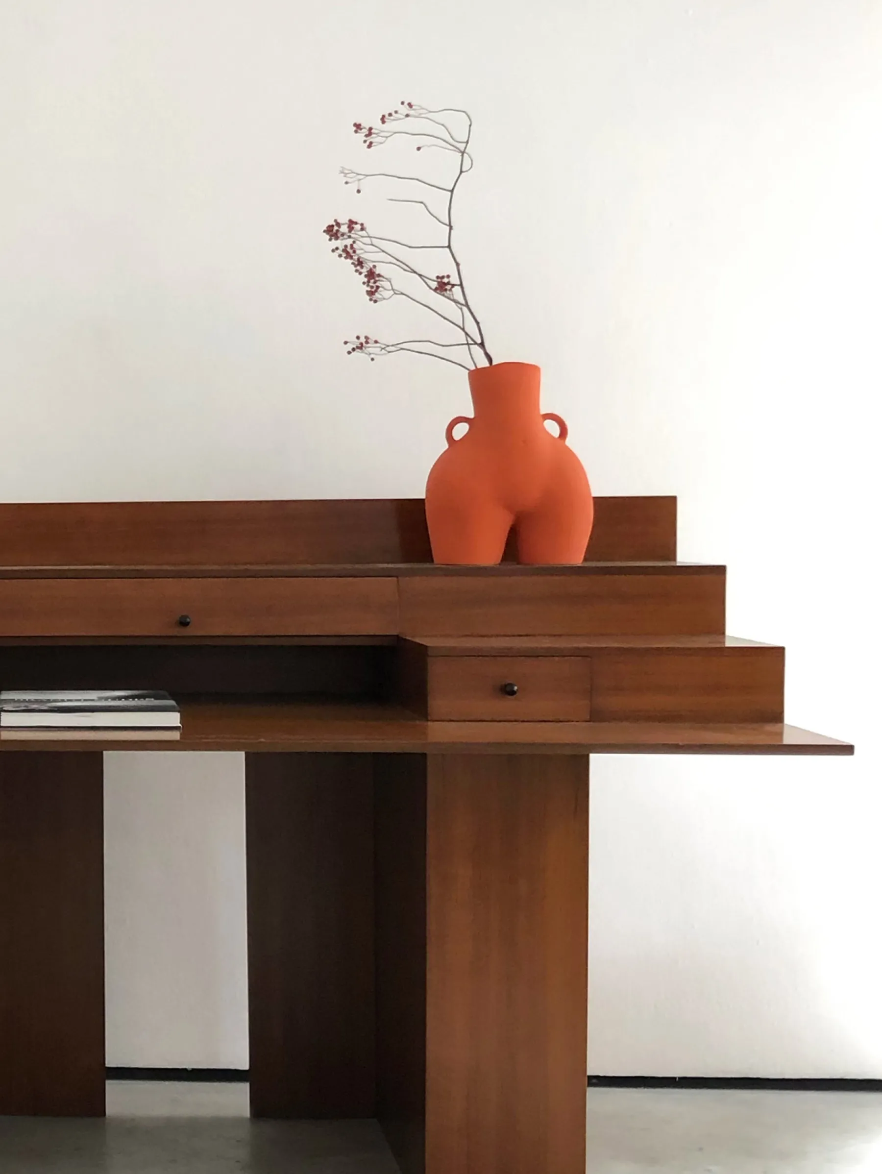LOVE HANDLES VASE ORANGE^HOFF